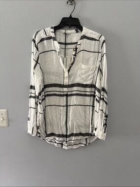 Lucky Brand White and Black Plaid Button-Down Shirt